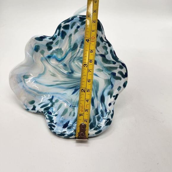 Handblown artglass flower color infused blue white - Picture 7 of 9